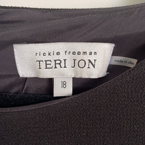 Teri john black dress with beaded belt detail size 18 - Picture 2 of 5